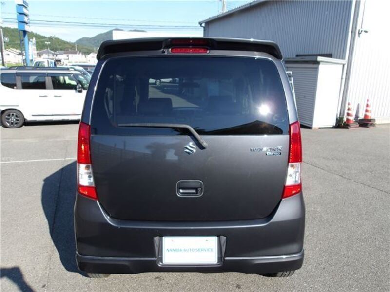 WAGON R