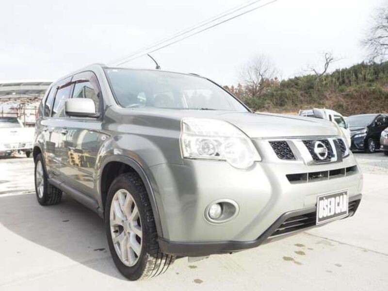 X-TRAIL