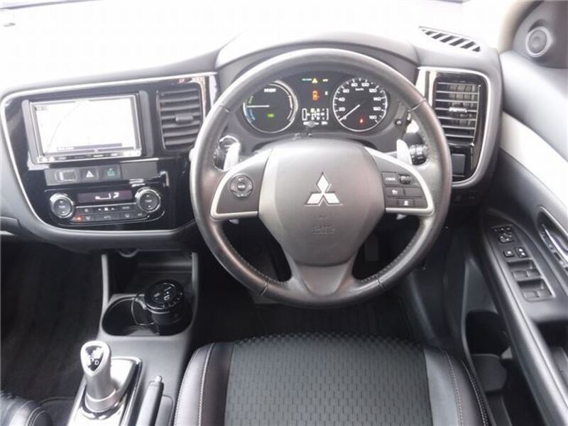 OUTLANDER PHEV