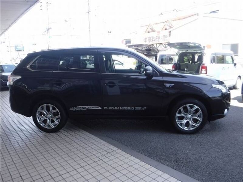 OUTLANDER PHEV