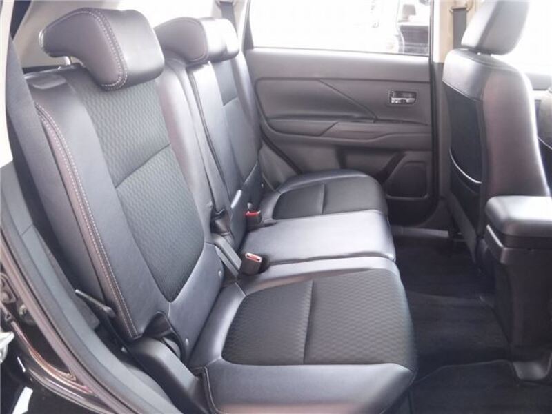 OUTLANDER PHEV