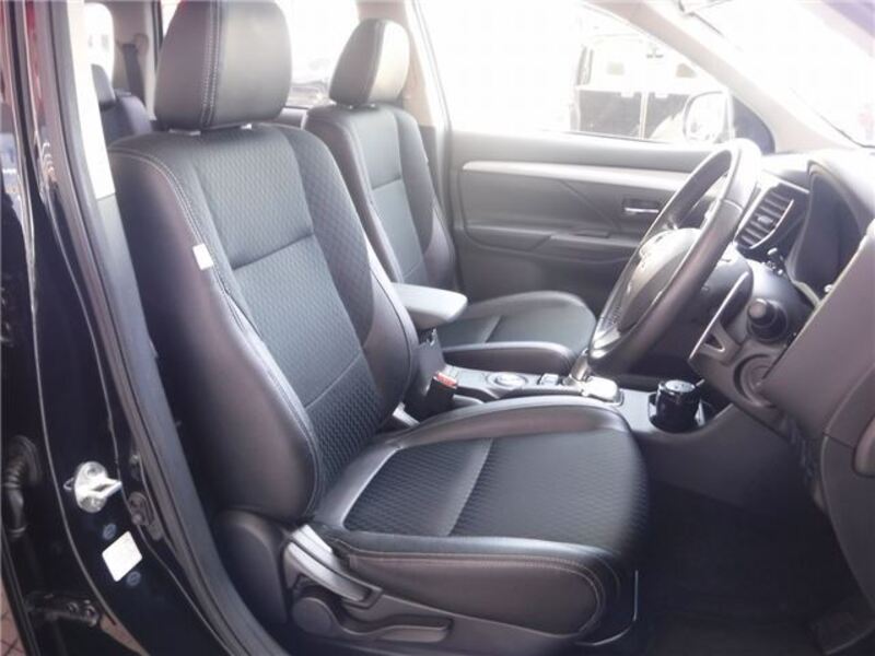 OUTLANDER PHEV