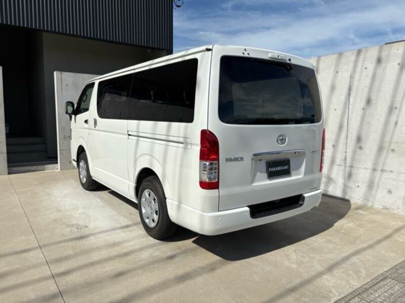 HIACE