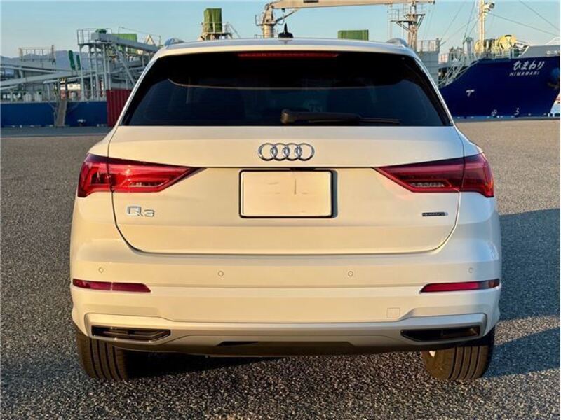 Q3