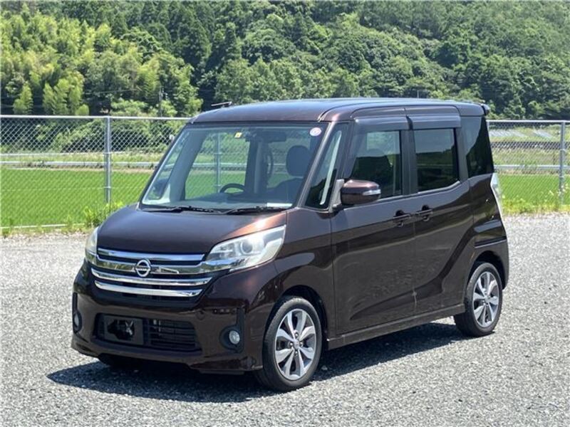 NISSAN DAYZ ROOX