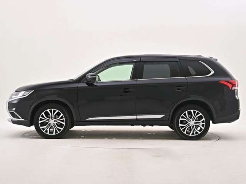OUTLANDER
