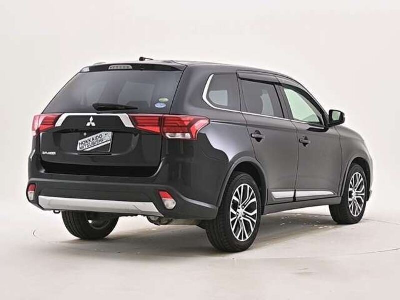 OUTLANDER