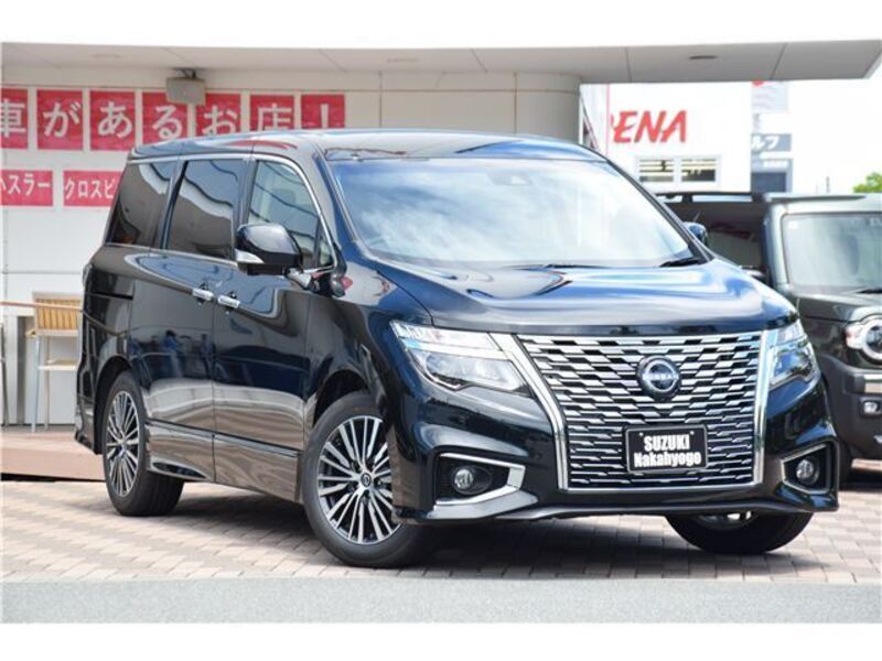 NISSAN ELGRAND