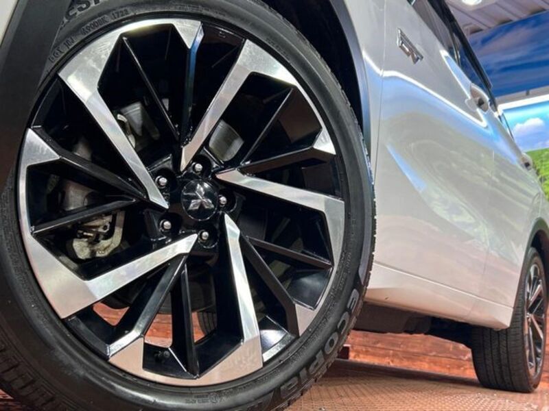 OUTLANDER PHEV