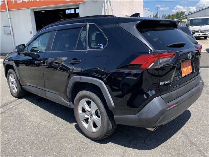 RAV4