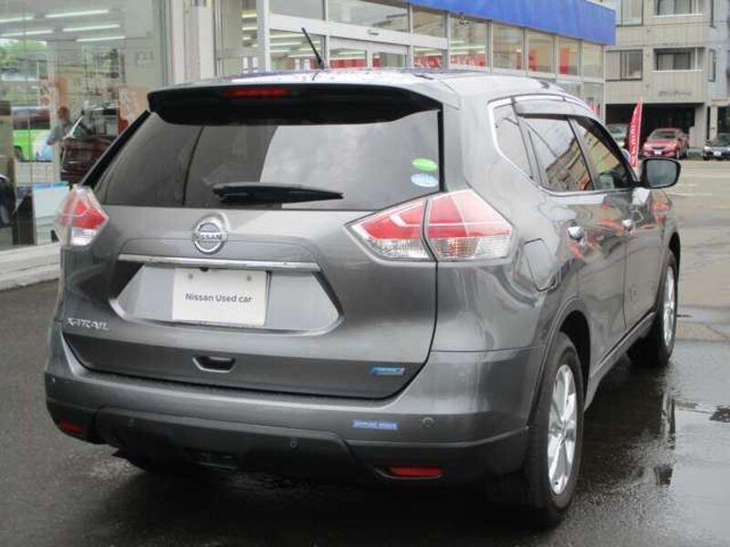 X-TRAIL