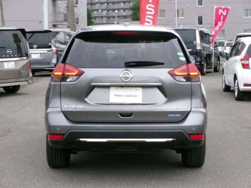 X-TRAIL