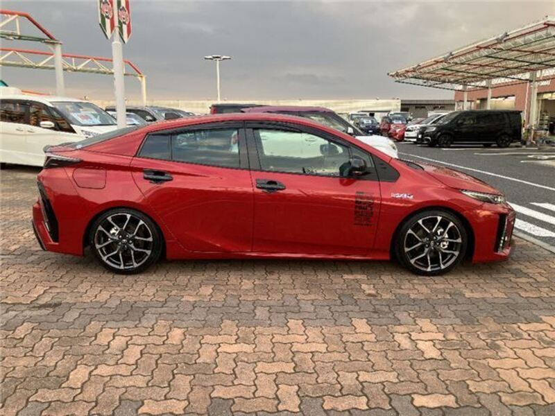PRIUS PHV