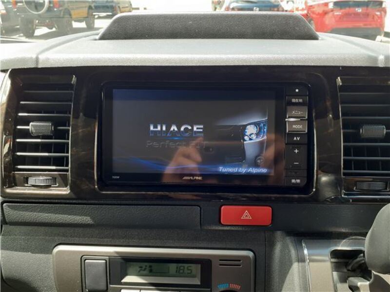 HIACE VAN