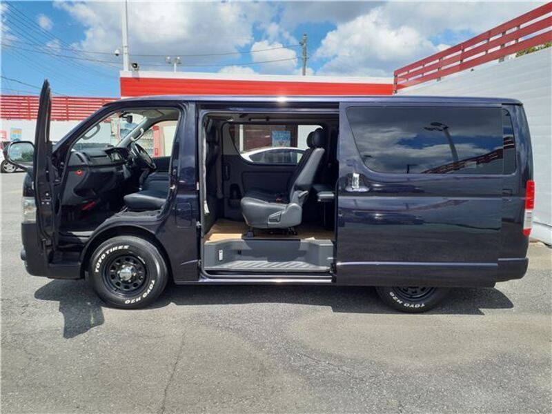 HIACE VAN