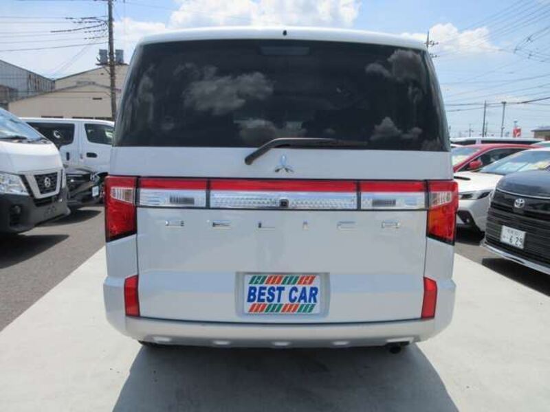 DELICA D5