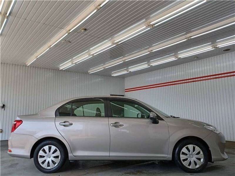 COROLLA AXIO