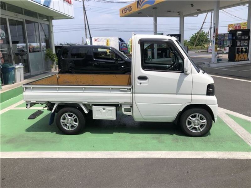 CLIPPER TRUCK