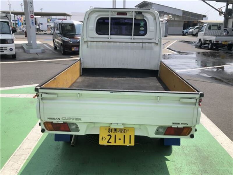 CLIPPER TRUCK