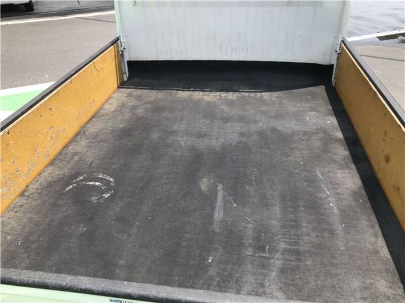 CLIPPER TRUCK