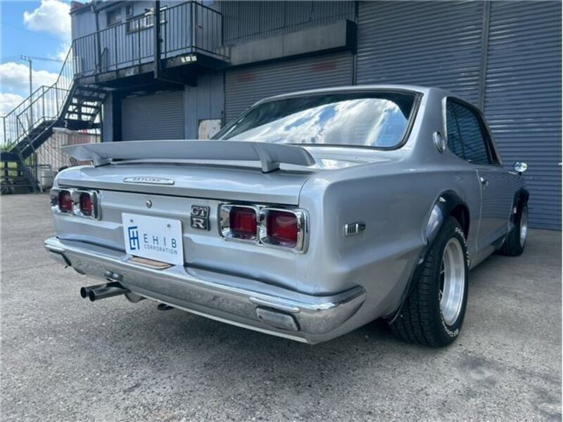 SKYLINE