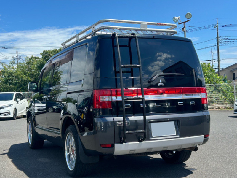 DELICA D5