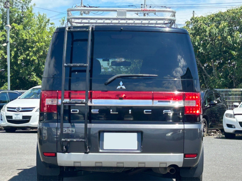 DELICA D5
