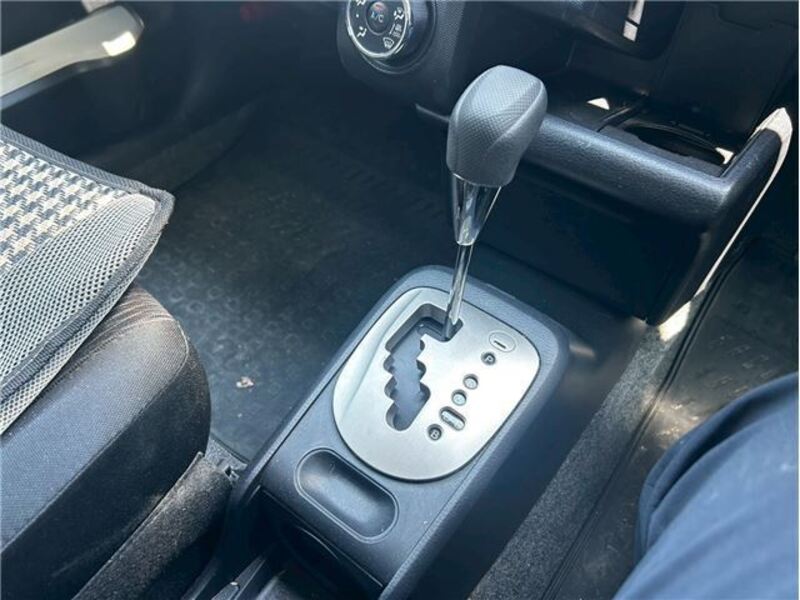 SUCCEED VAN