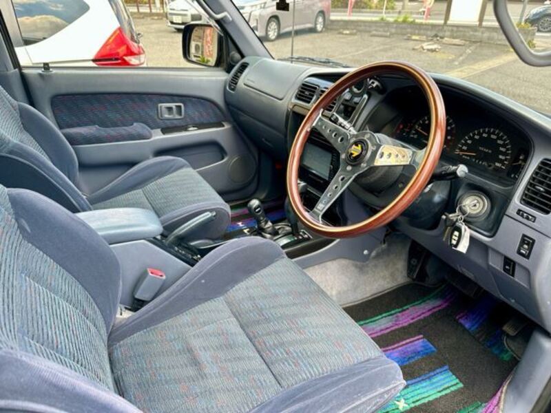 HILUX SURF