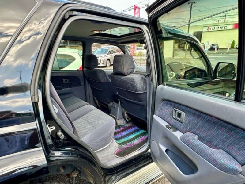 HILUX SURF