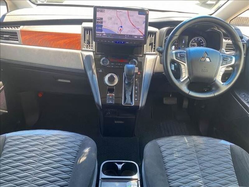 DELICA D5