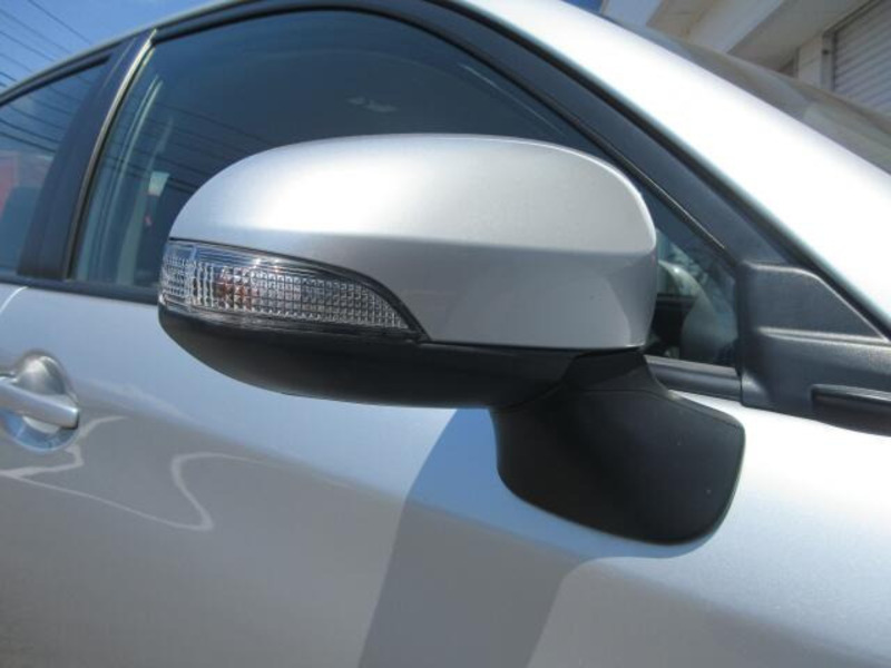 COROLLA AXIO