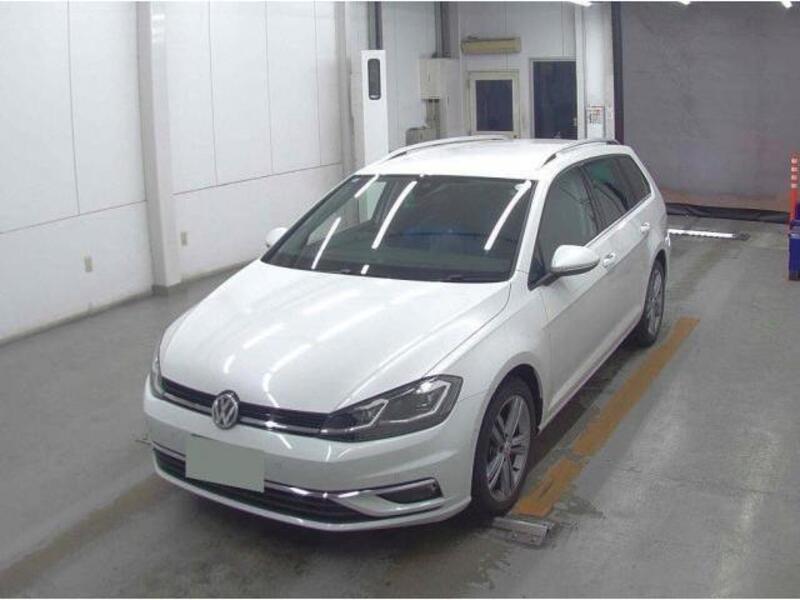 GOLF VARIANT