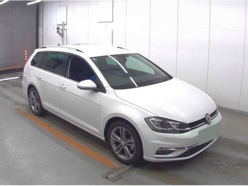 GOLF VARIANT-0
