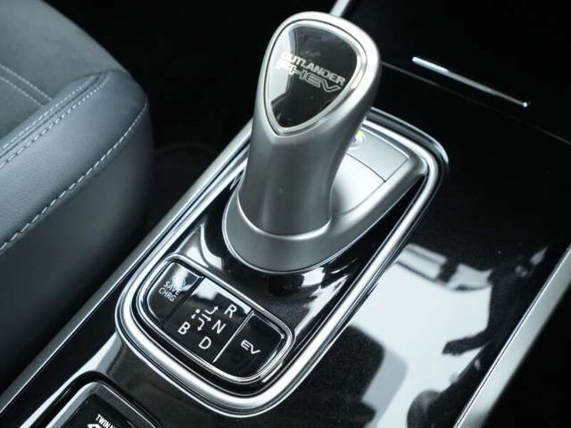 OUTLANDER PHEV