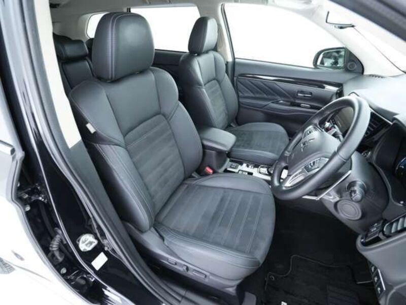 OUTLANDER PHEV