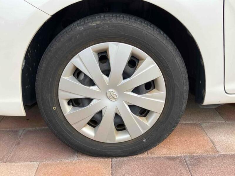 COROLLA AXIO