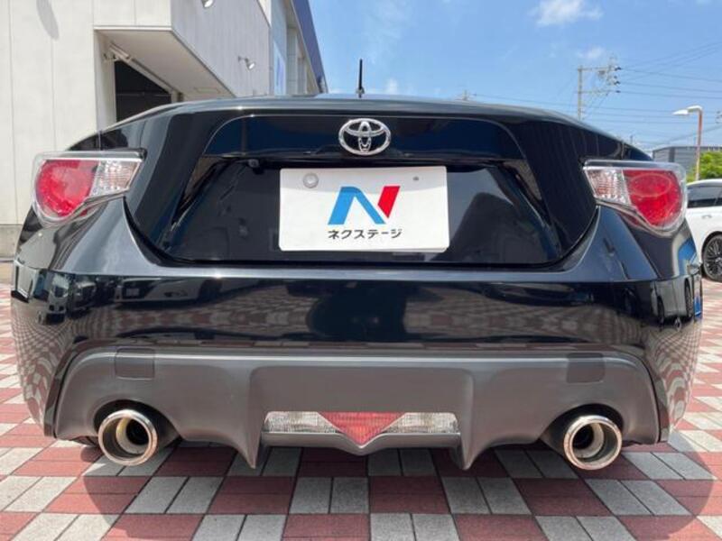 86