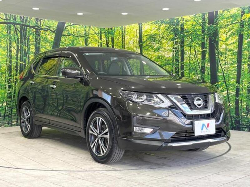 X-TRAIL