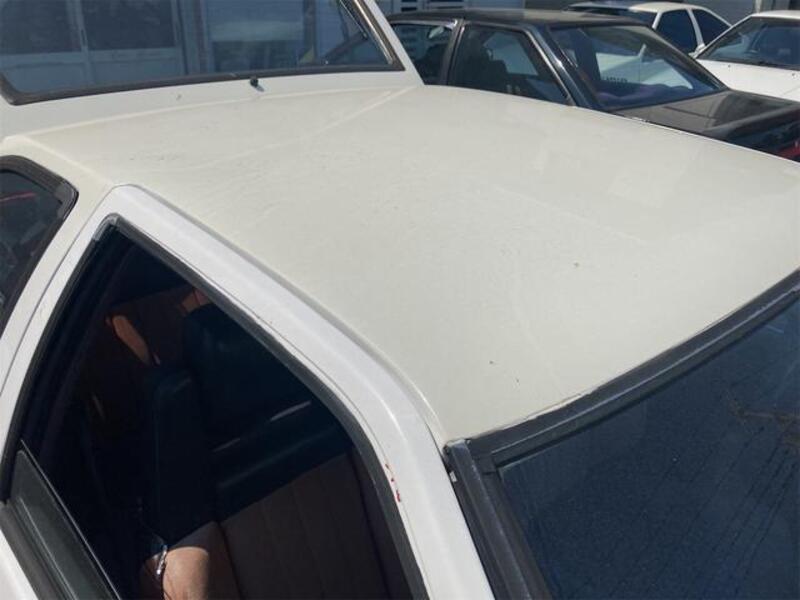 COROLLA LEVIN