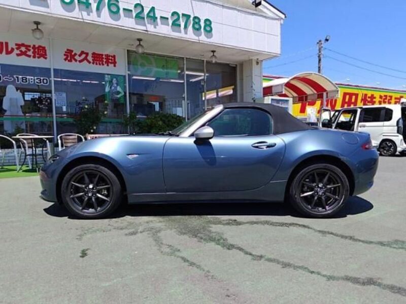 ROADSTER