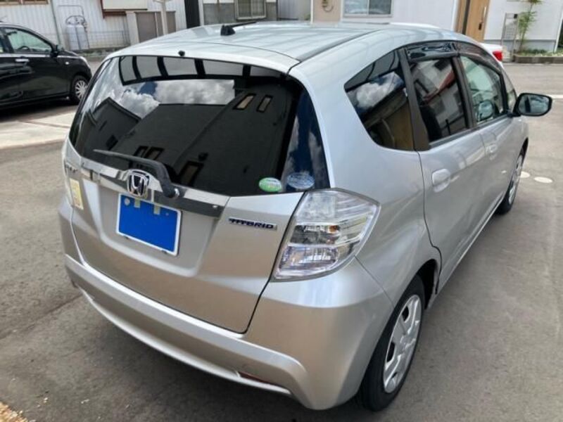 FIT HYBRID