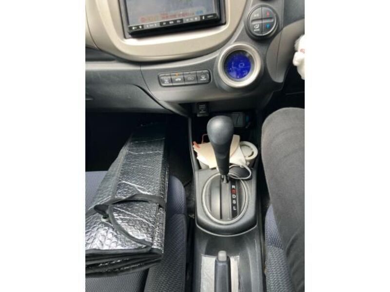 FIT HYBRID