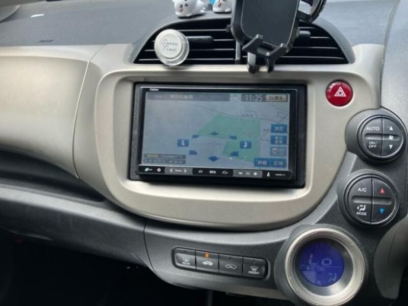 FIT HYBRID