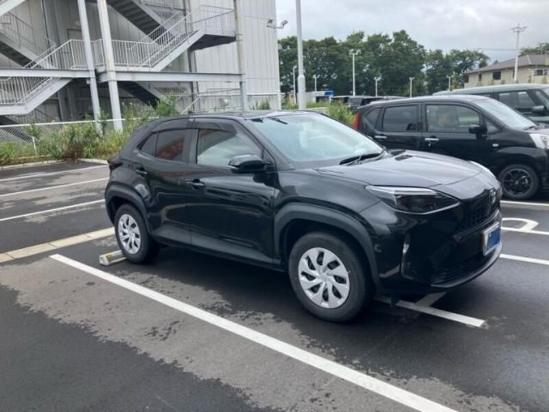 YARIS CROSS