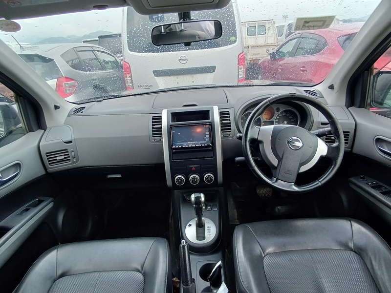 X-TRAIL
