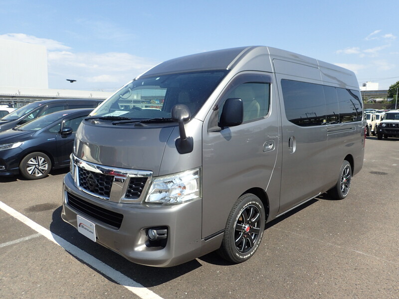 NV350 CARAVAN-0