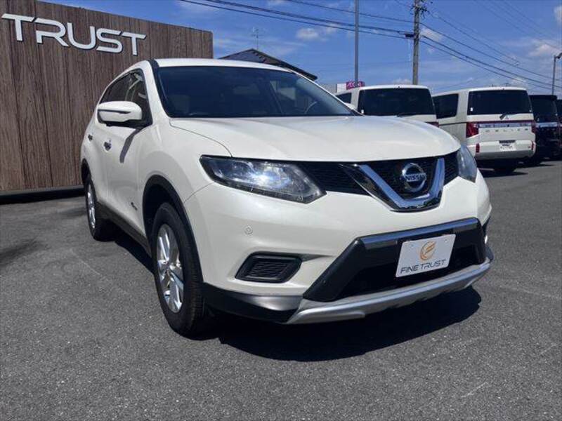 X-TRAIL