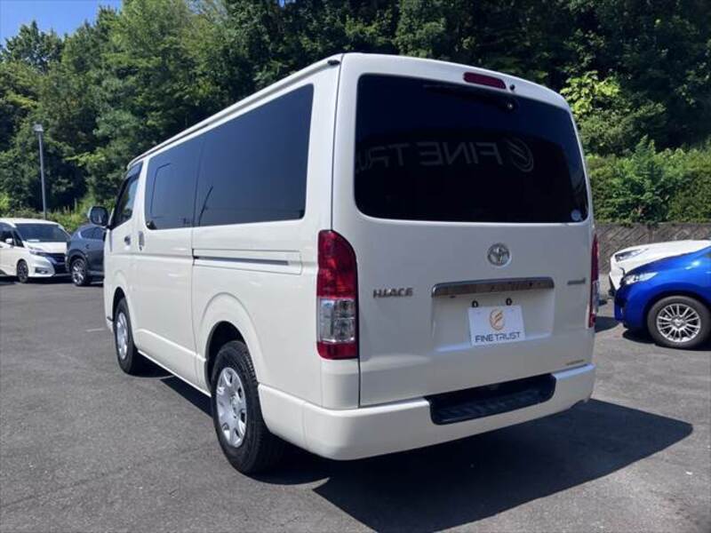 HIACE VAN