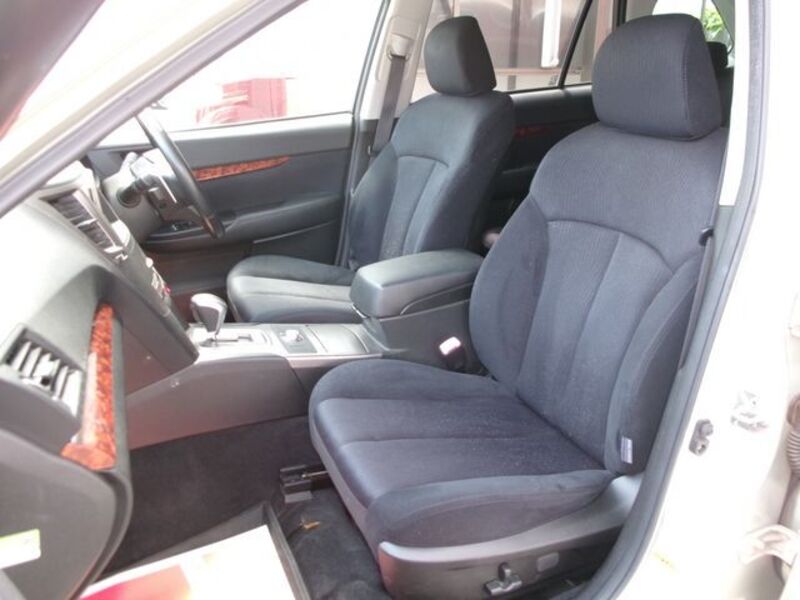 LEGACY OUTBACK